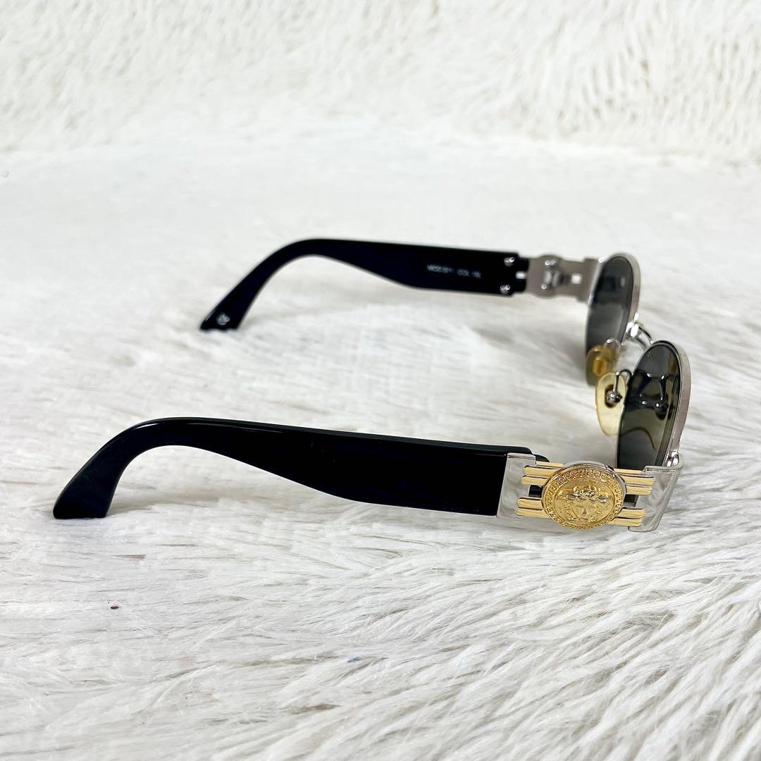 美品　GIANNI VERSACE　MOD.S71　メデューサ　ブラックレンズ