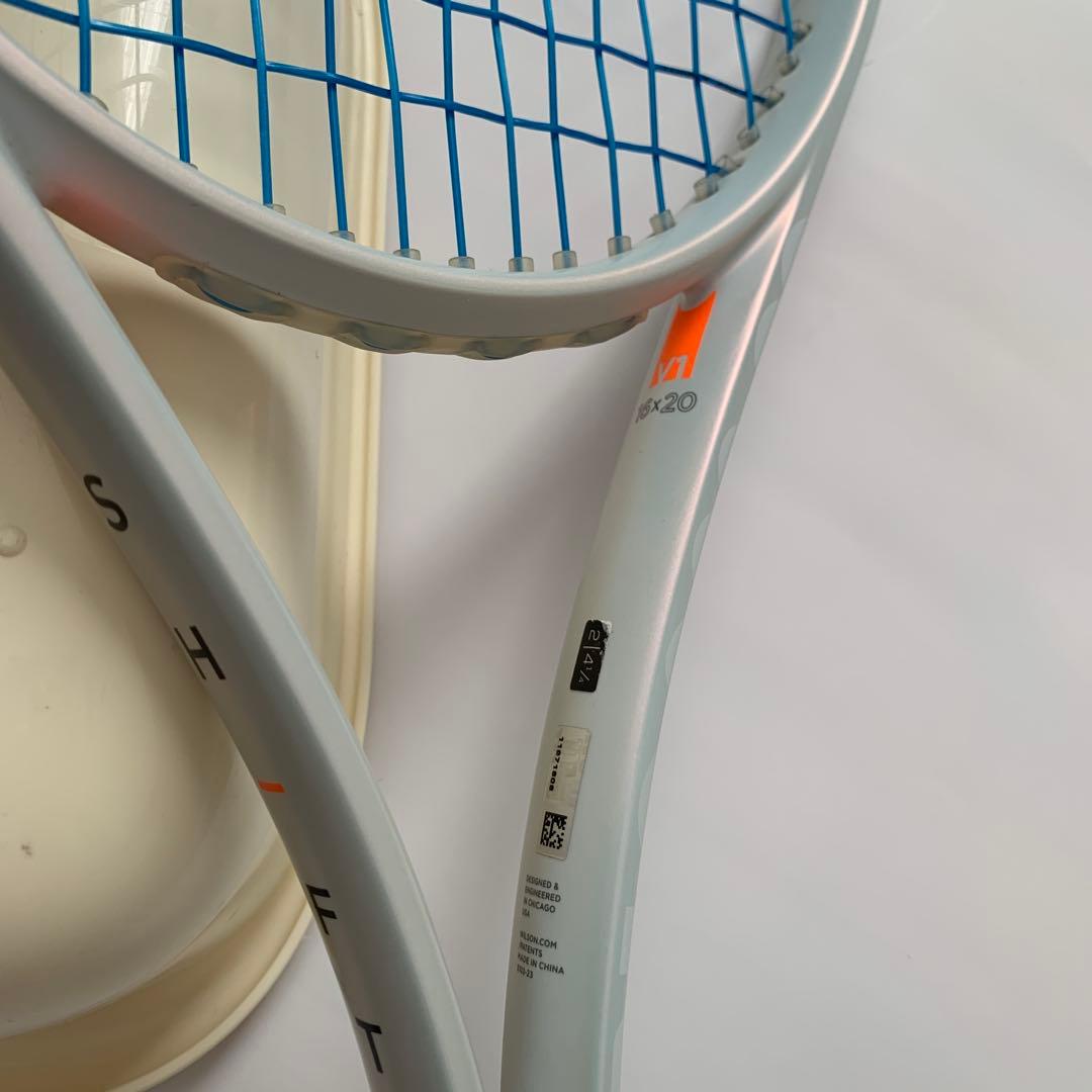 Wilsonテニスラケット SHIFT 99 G2 ホワイト ケースなし　①