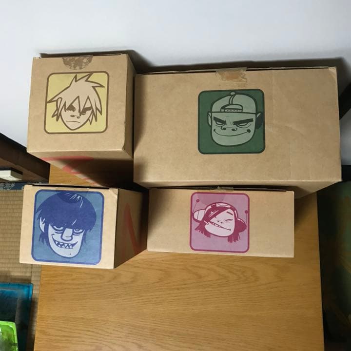 ゴリラズ Gorillaz kidrobot Red Edition 4体セット