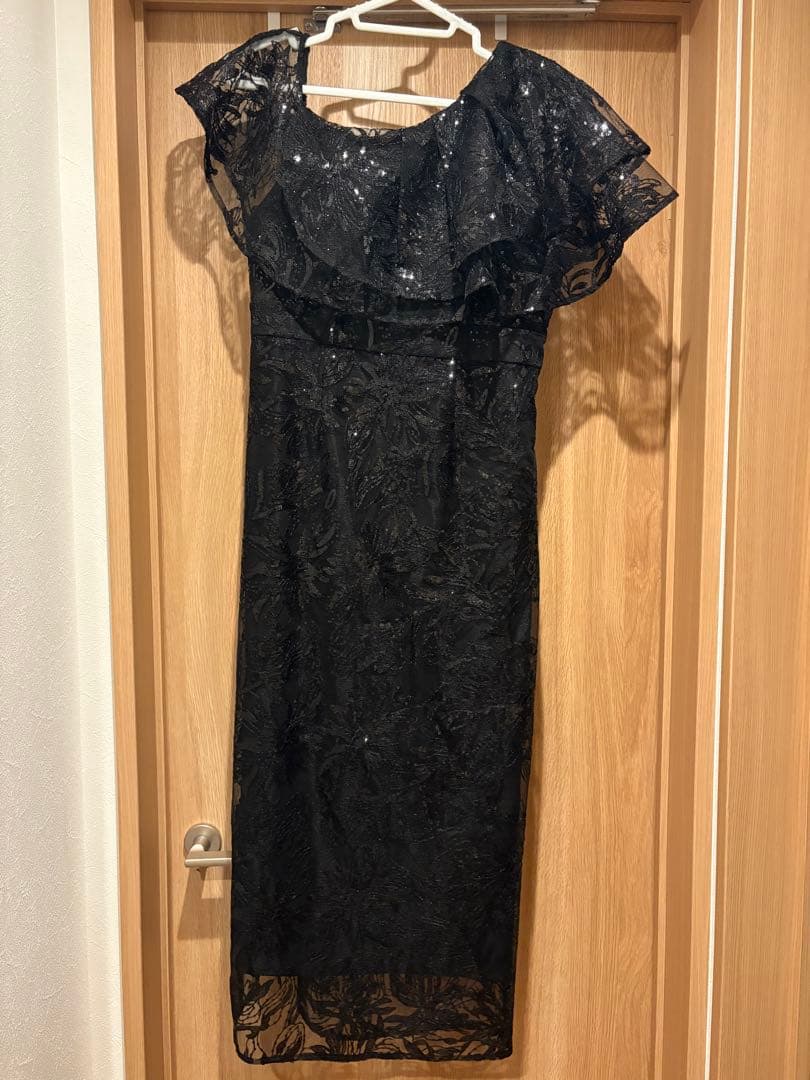 【完売品】Leja ブラックオフショルダーレースドレス