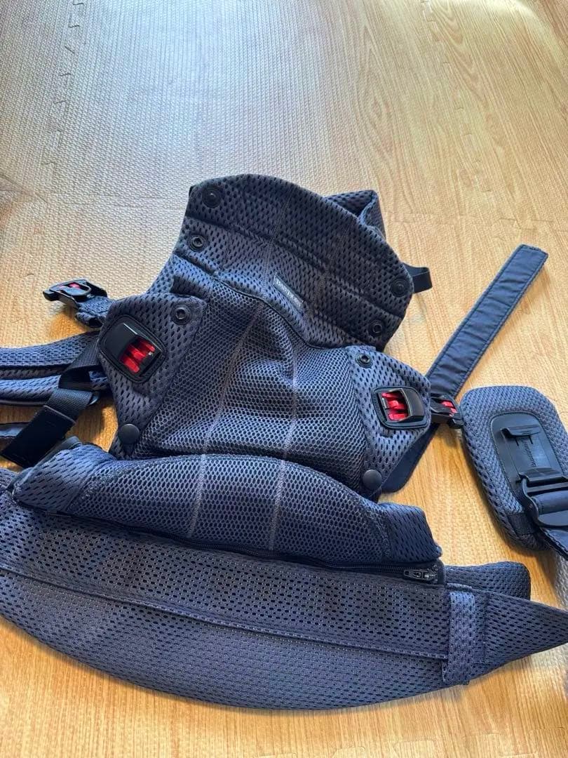 ベビージョルン　抱っこ紐　ベビーキャリア　ハーモニー