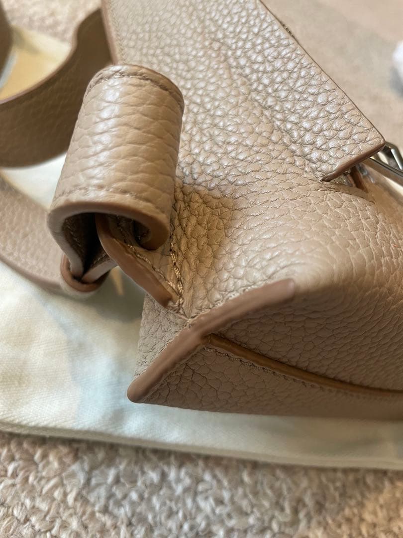 ⭐︎三連休限定値下げ⭐︎未使用！美品！LOEWE バーティカル Tポケット