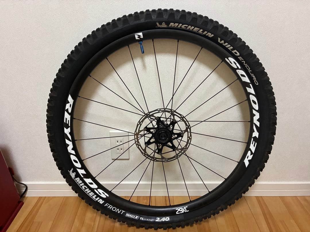 T*i様 29インチカーボンホイールReynolds i9 hydraハブ XG