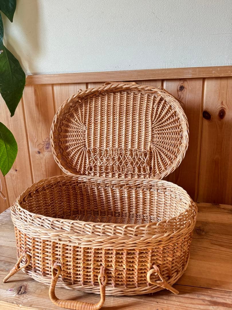 美品‼︎ 籐籠　オーバル型バスケット　ピクニック　インテリア小物入れ　レトロ