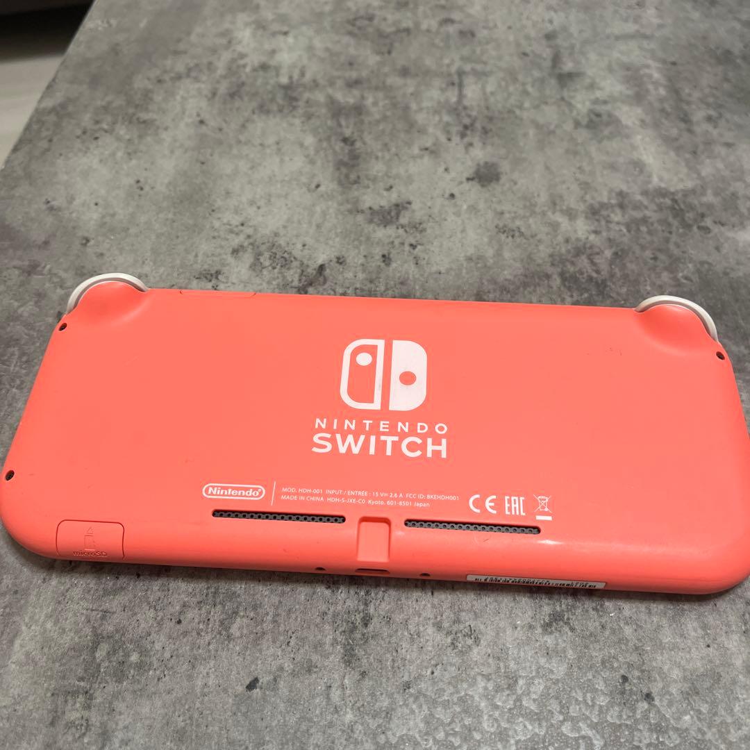 naonao　Nintendo Switch Lite コーラル 本体