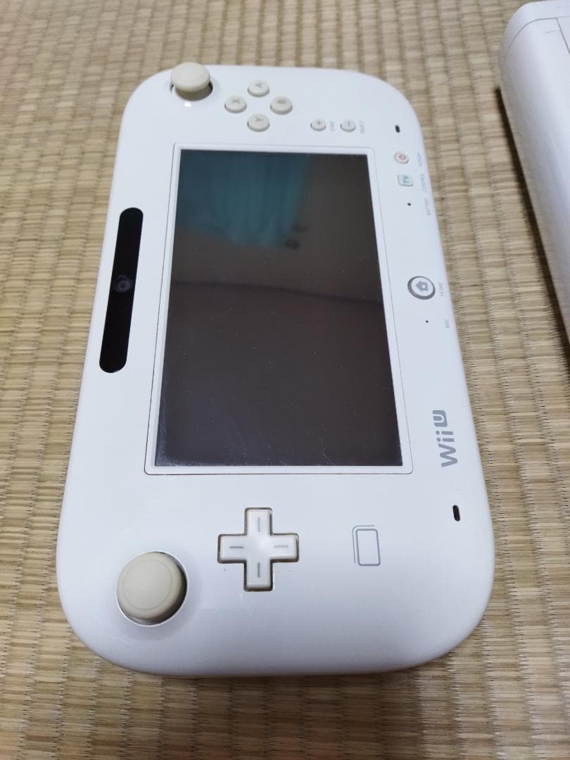 Wii U 本体 shiro 32GB +大乱闘スマッシュブラザーズwiiU付