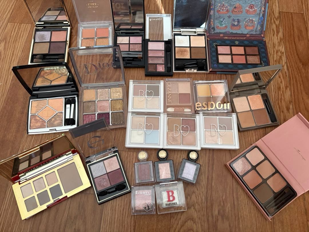 口紅・アイシャドウ・ネイルポリッシュセット　➕無印良品収納箱付き