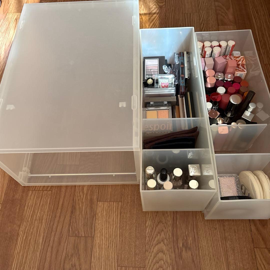 口紅・アイシャドウ・ネイルポリッシュセット　➕無印良品収納箱付き