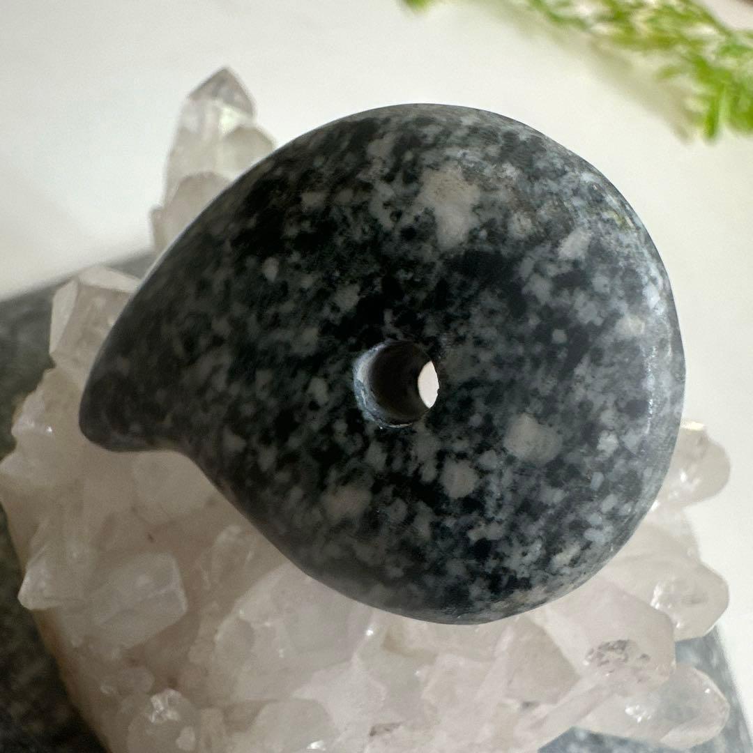 【遠野霊石】 勾玉　獣形勾玉(ニノ型) 大ぶり　高波動勾玉　感謝の石