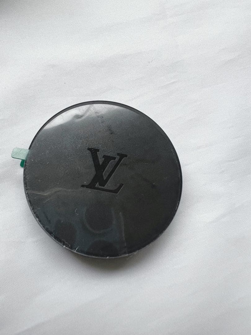 新品未使用ルイ・ヴィトンタンブールホライゾンV3充電器