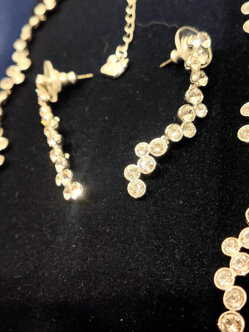 極美品　スワロフスキー Fidelity ネックレス ピアスセット　シルバー