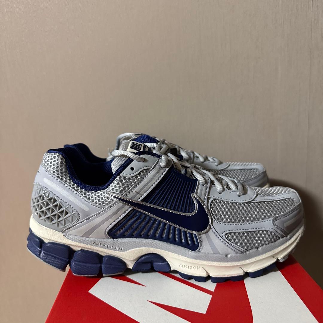 新品未使用　Nike Zoom VOMERO5 ボレロ /27.5