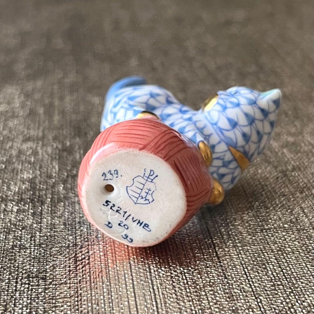 ヘレンド フィギュリン ネコ 玉乗り猫 ブルー 陶磁器 金彩 置物 工芸品