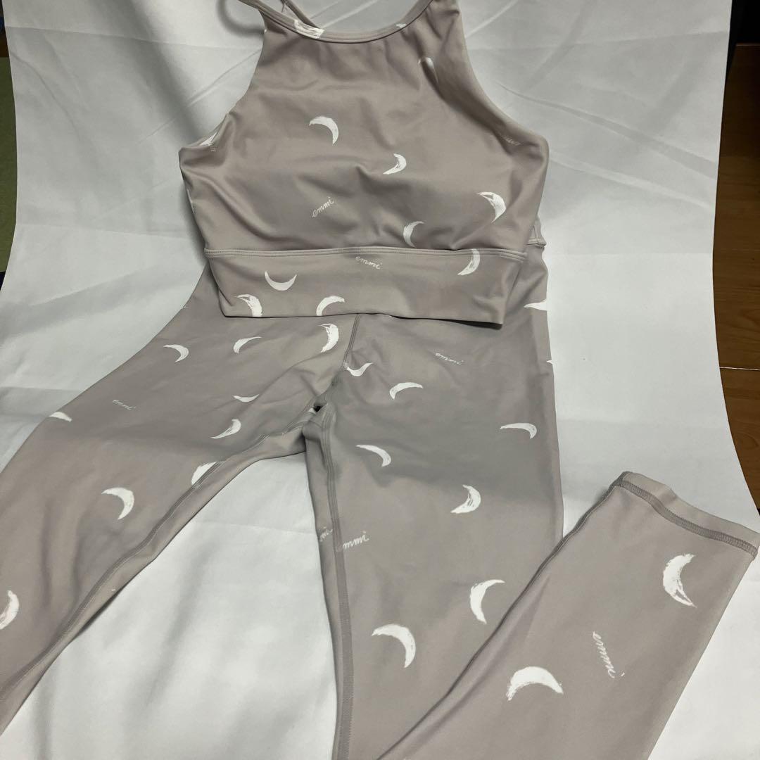 emmi yoga HAPPY YOGA 4SET サイズ0LBGE 人気完売品