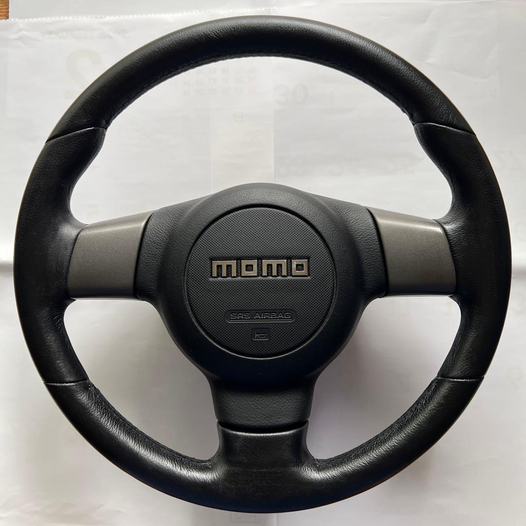 美品 本革 momo ステアリング モモステ
