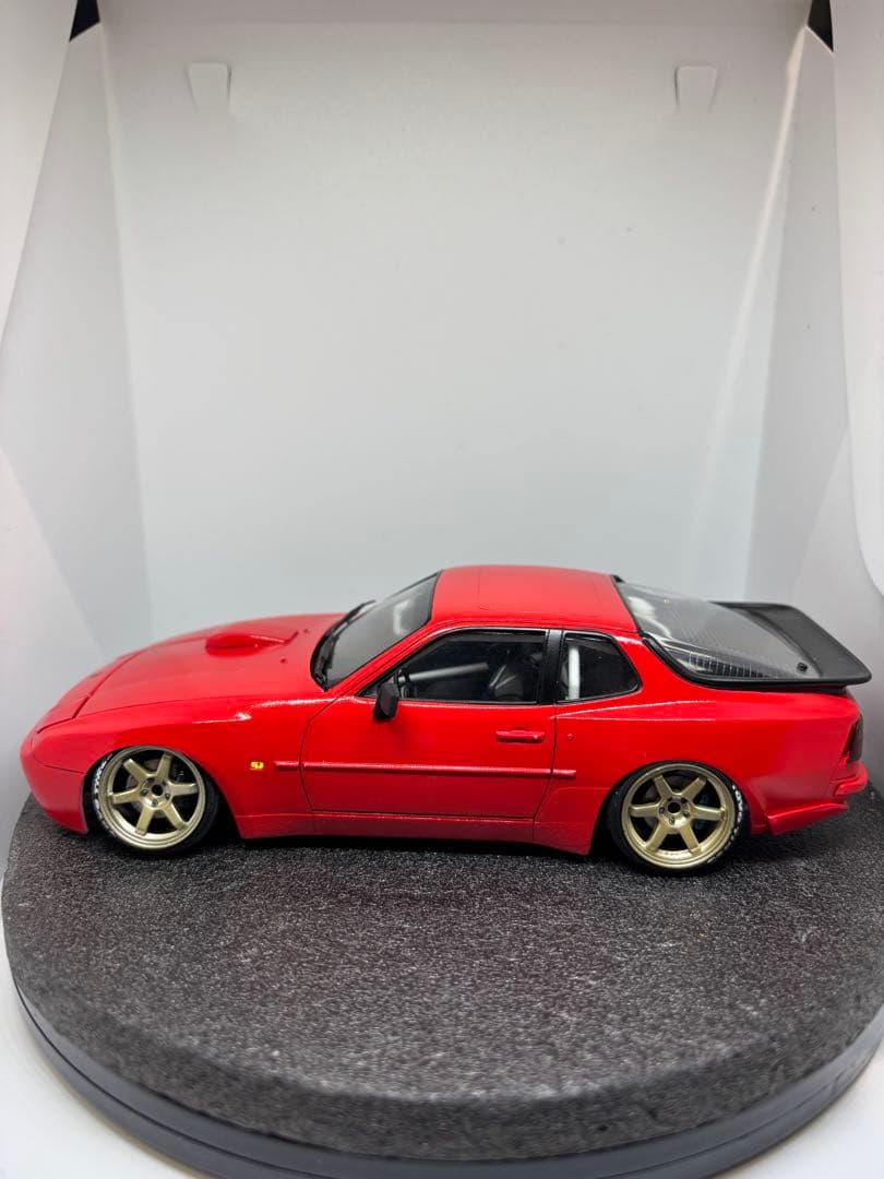 プラモデル完成品　ハセガワ　ポルシェ 944 ターボ　ストリート戻し　1/24