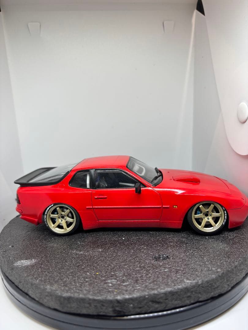 プラモデル完成品　ハセガワ　ポルシェ 944 ターボ　ストリート戻し　1/24