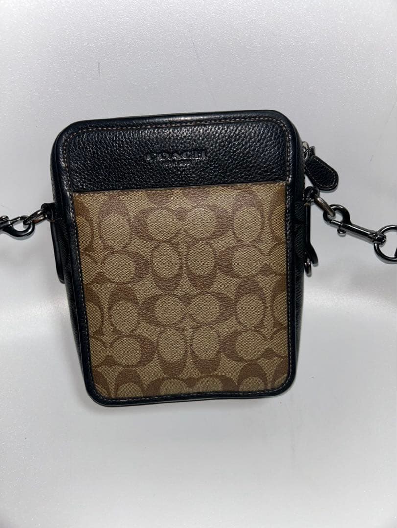 COACH ショルダーバッグ ブラック/ベージュ【状態非常に良い】