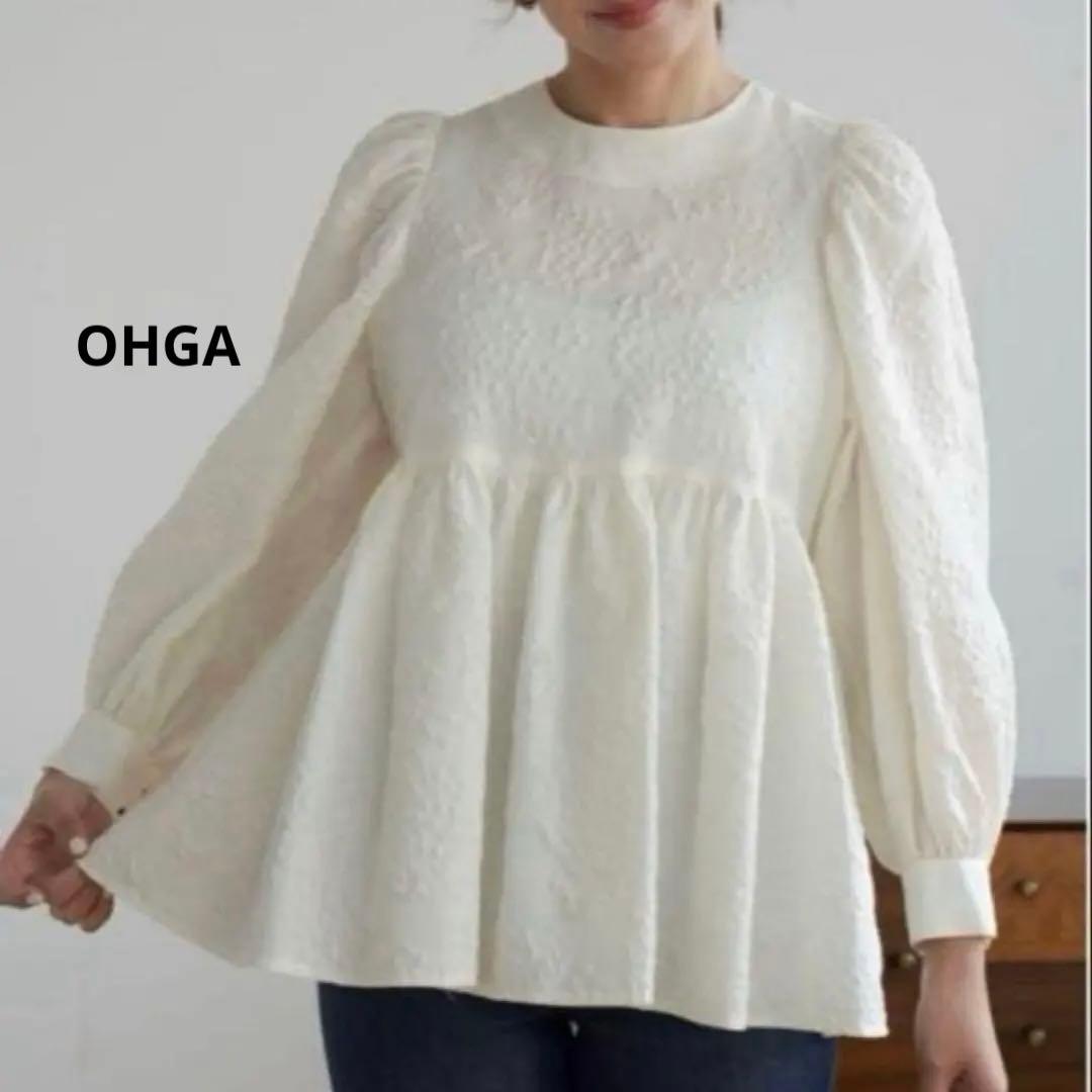 極美品✨ohga furuit オーガ フローラルパターンブラウス ペプラム