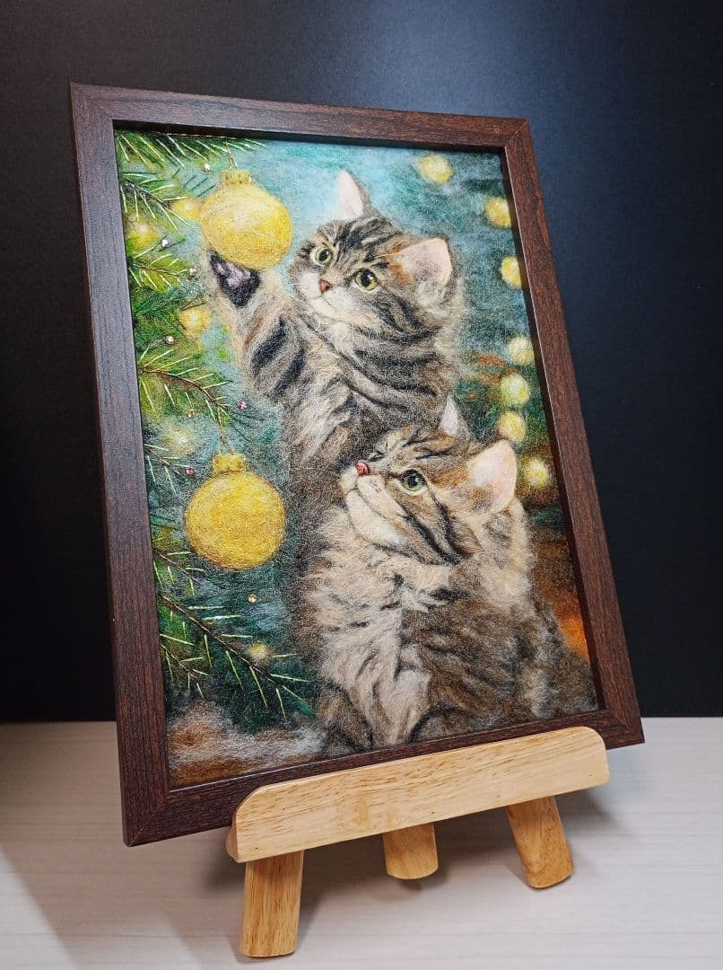 羊毛フェルト 絵画 「クリスマスのキラキラに夢中」