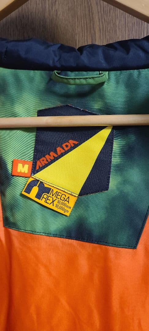 アルマダ ARMADA スキーウェア サイズm ワンシーズン使用