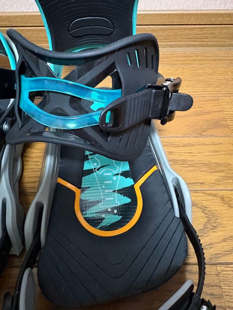 美品✨25/26 BENTL AXTION サイズM