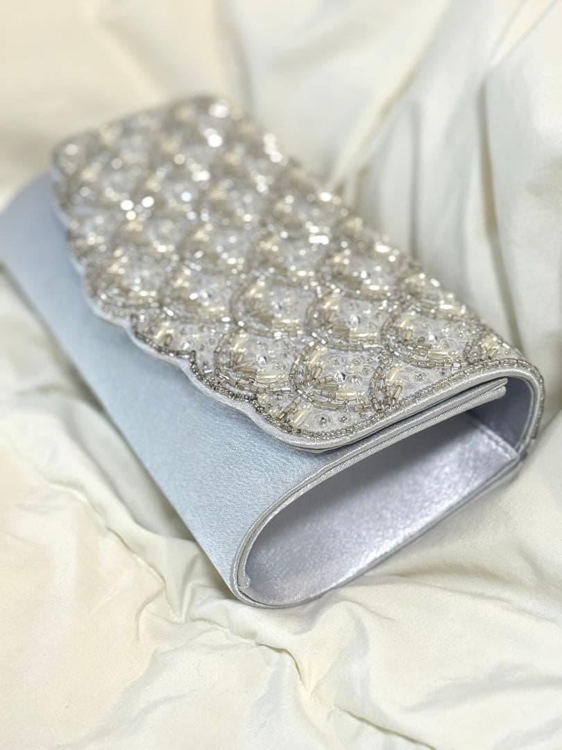 【ほぼ未使用品】シルバー/パーティーバッグ/結婚式/お呼ばれ【美品】即日発送可