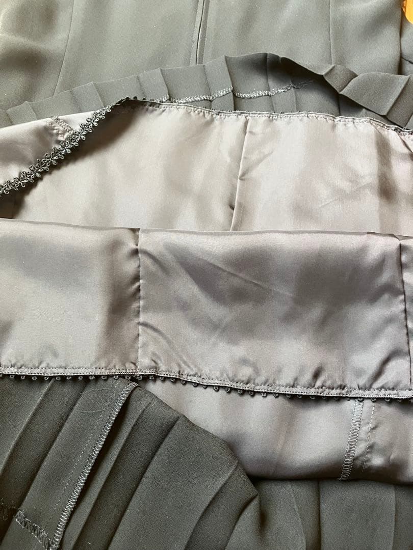 フォクシー　新品タグ付き　38黒ノースリーブプリーツワンピース