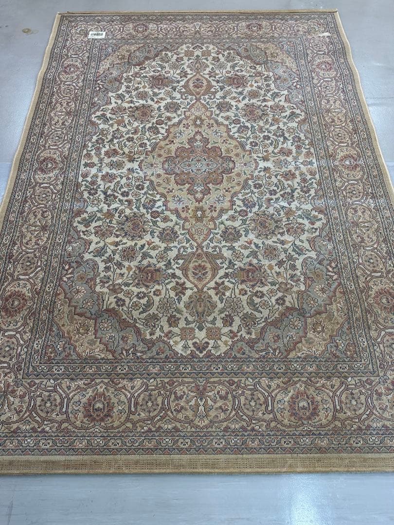 ベルギー製の機械織りカーペット