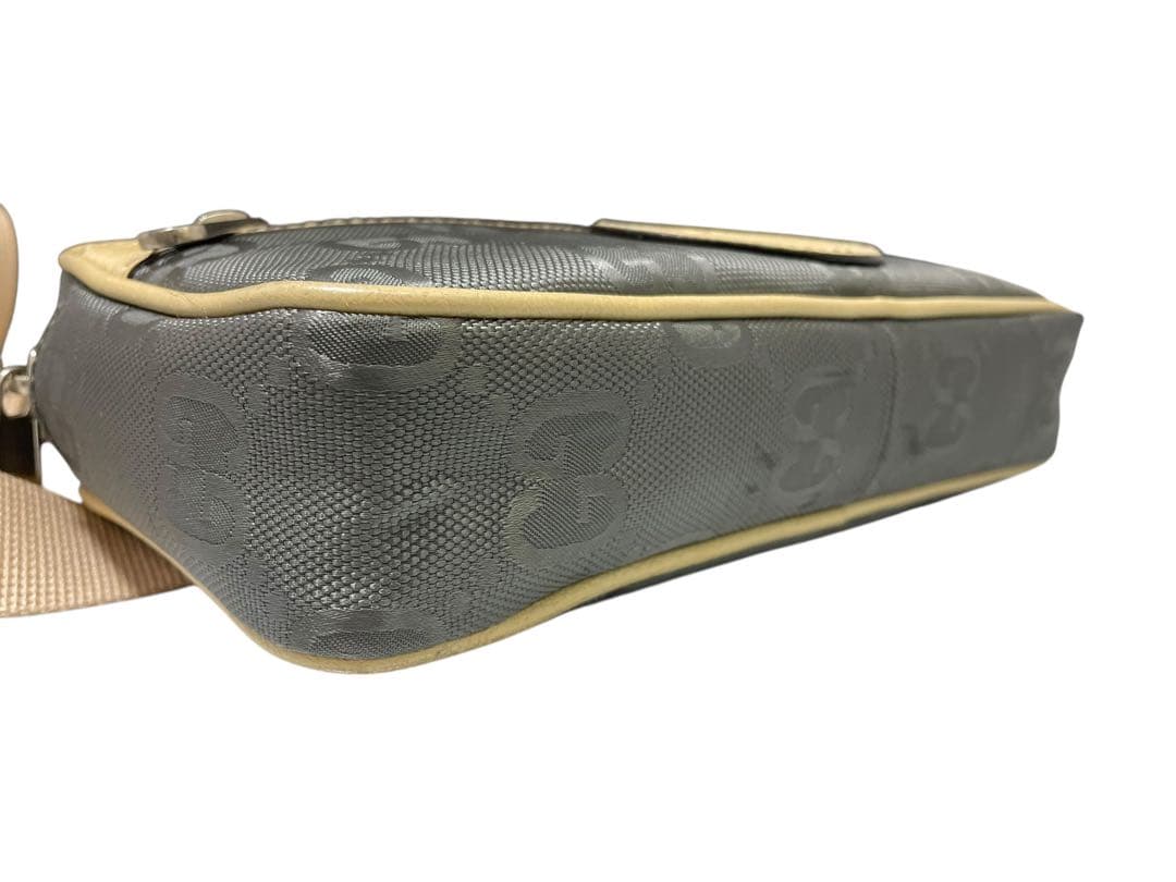 GUCCI グッチ　オフザグリッド　ボディバッグ　ウエストポーチ　GG レザー