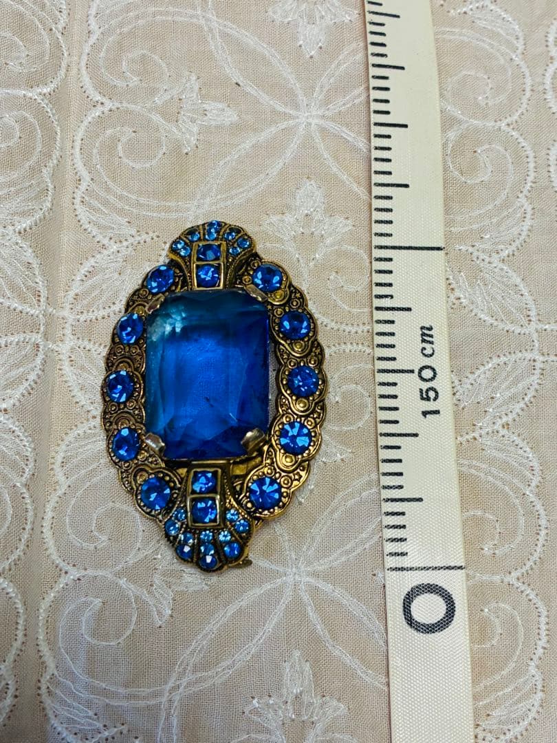 Dolce & Gabbana ブローチ　石外れ有り