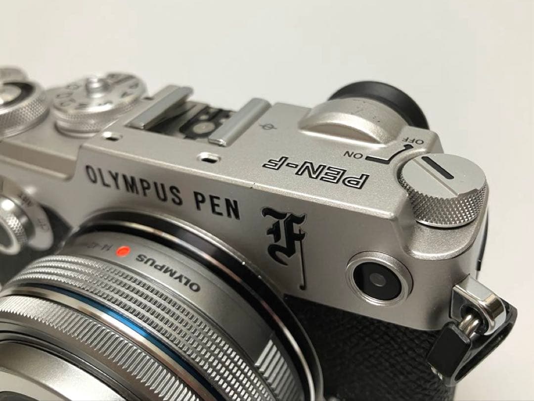オリンパス OLYMPUS PEN-F シルバー レンズセット【おまけ多数】