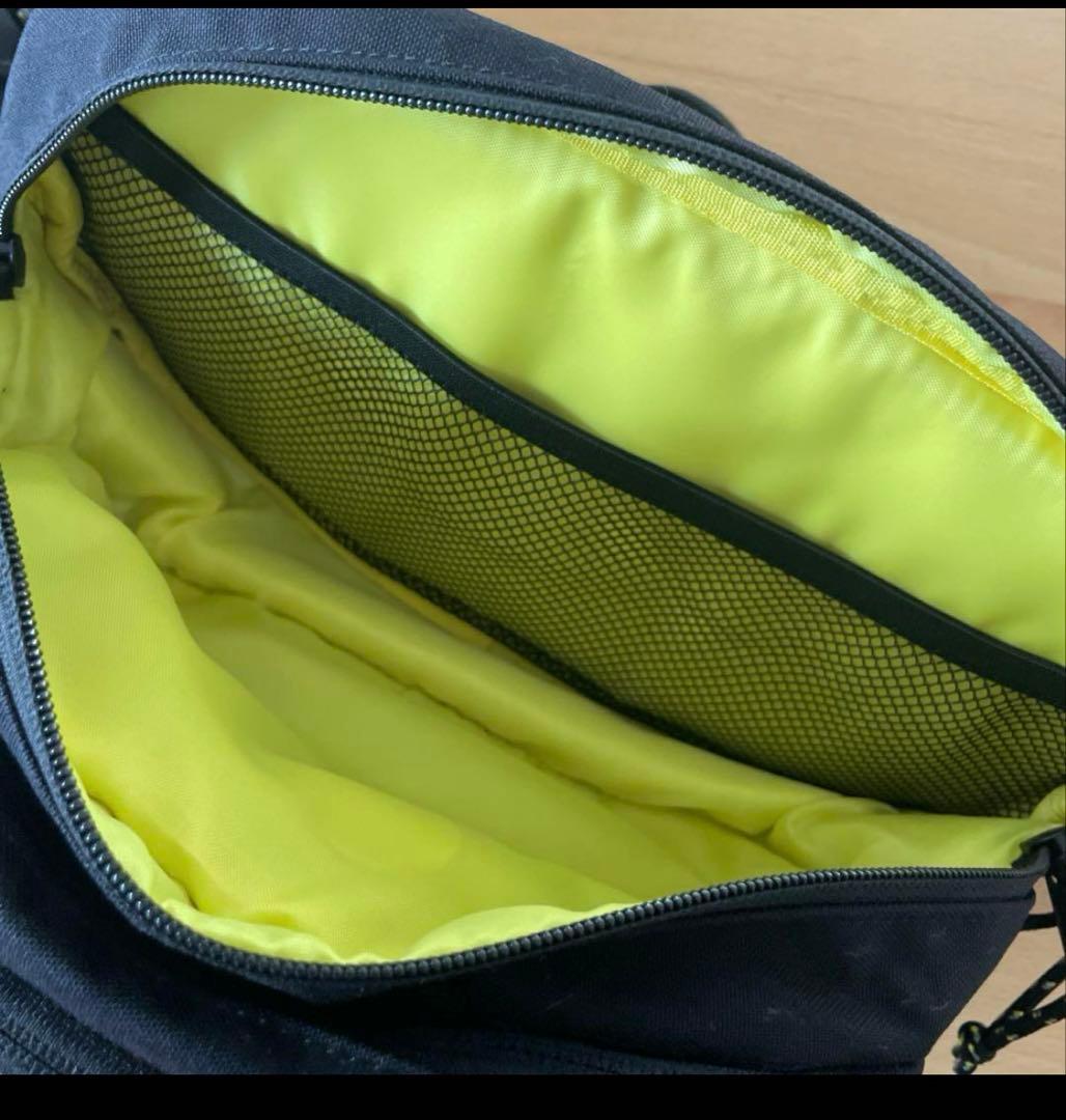 hugoo ハグー ヒップシート スリング 抱っこ紐 ショルダーバッグ