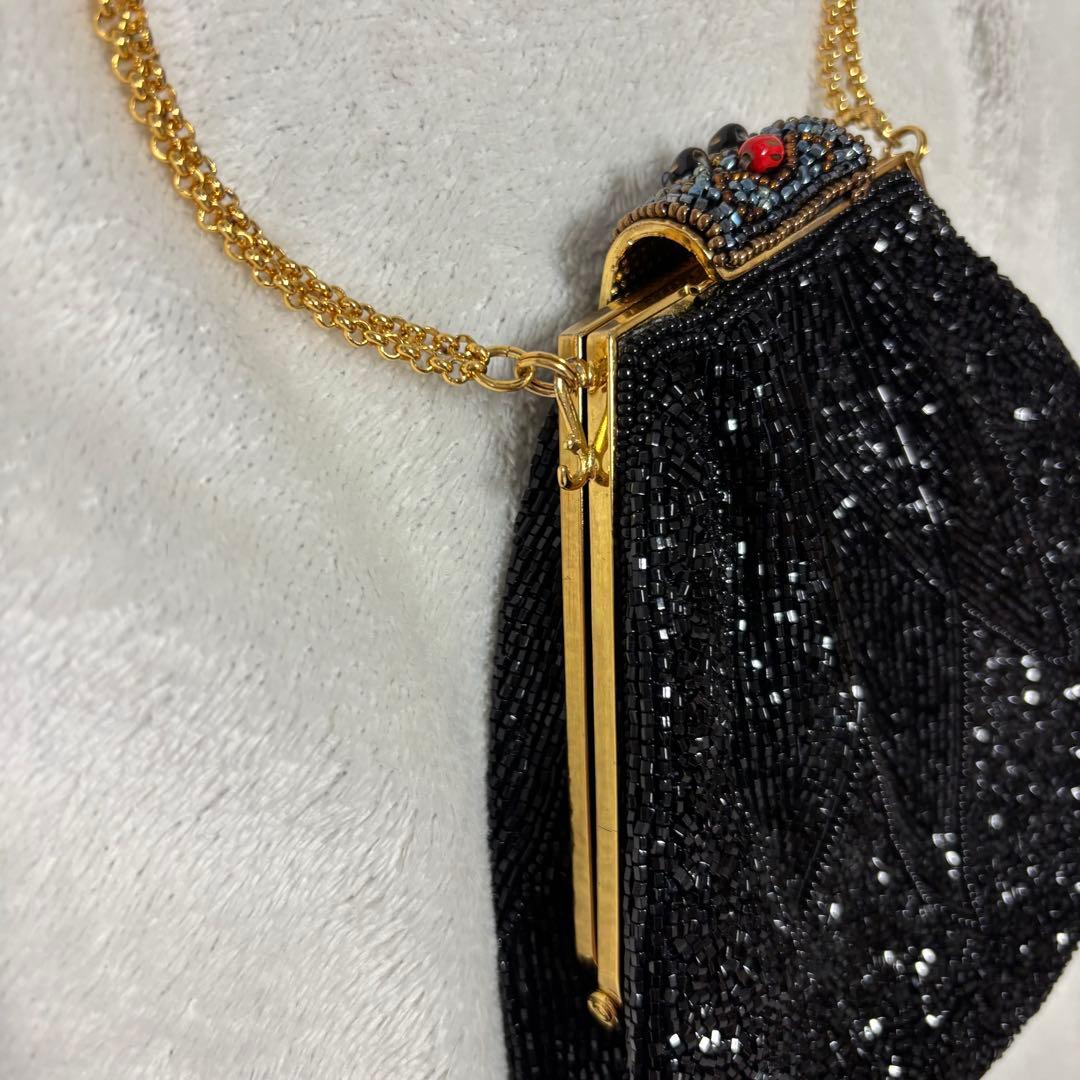 LUMY♡ビーズ装飾　黒　バッグ　留め具　チェーン　ブラック　パーティー