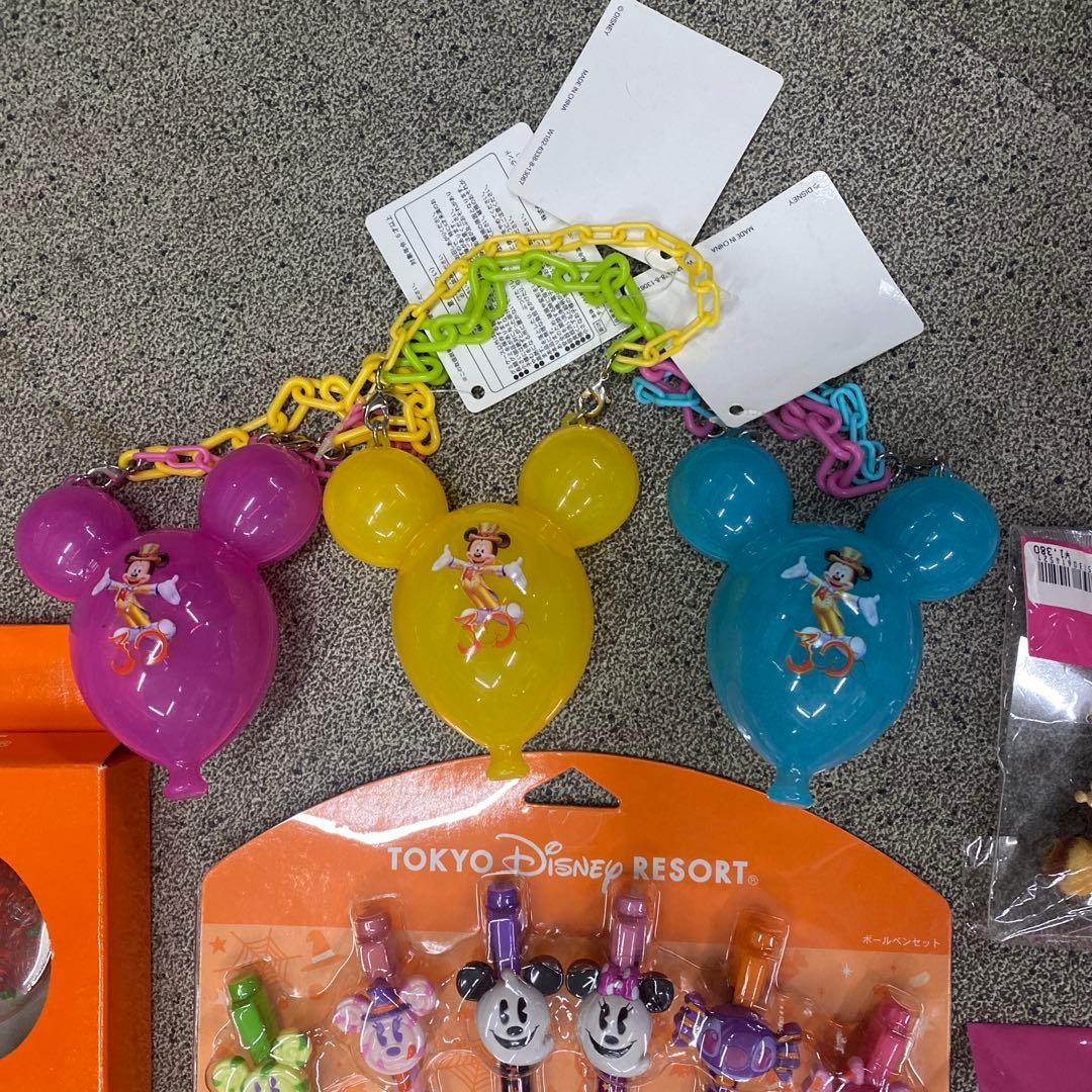 ディズニーキャラクターグッズセット まとめ売り　約70点　ディズニーリゾート
