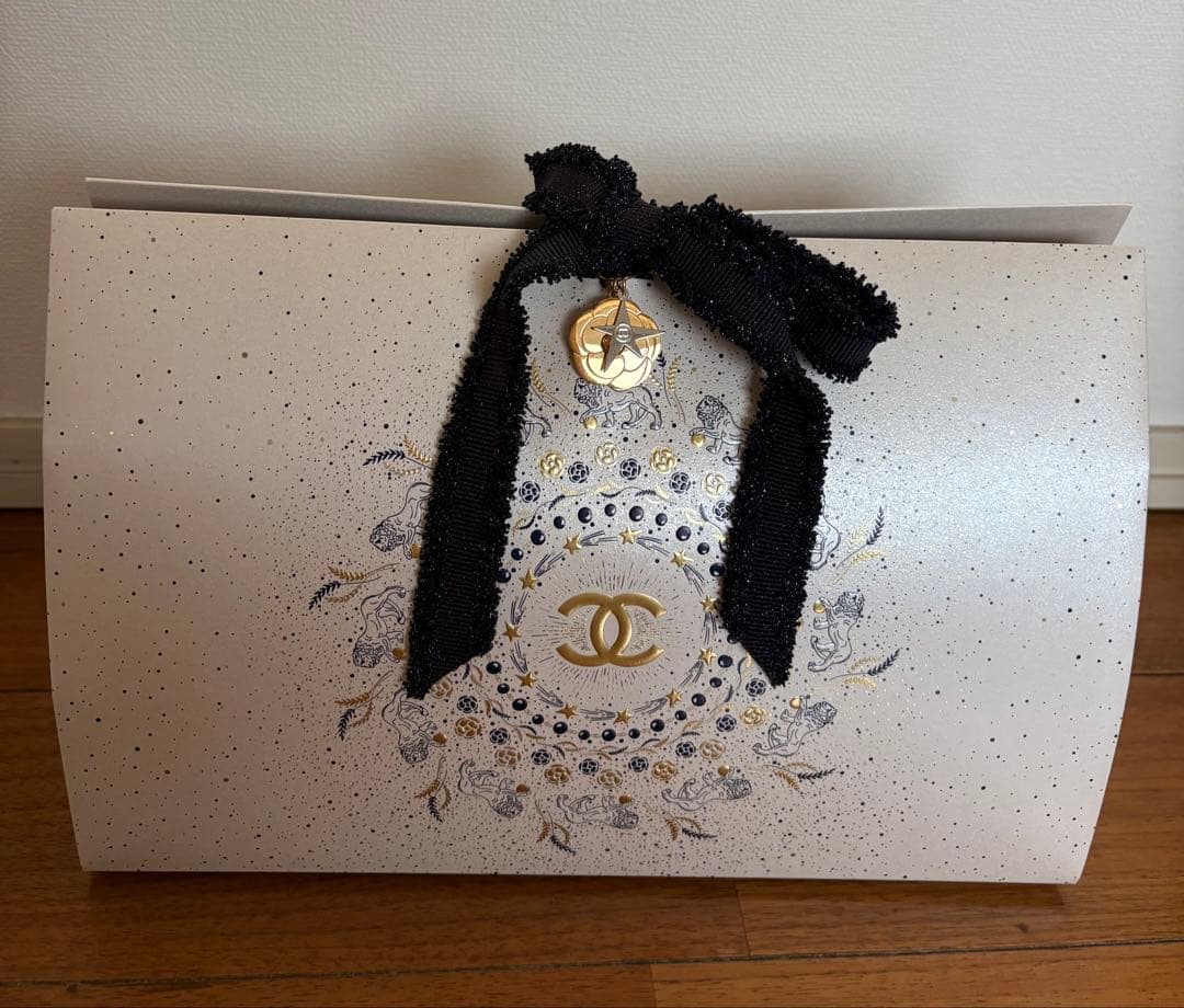 シャネル2025 リップアンドネイルケア 有料ラッピング、ショッパー、サンプル付