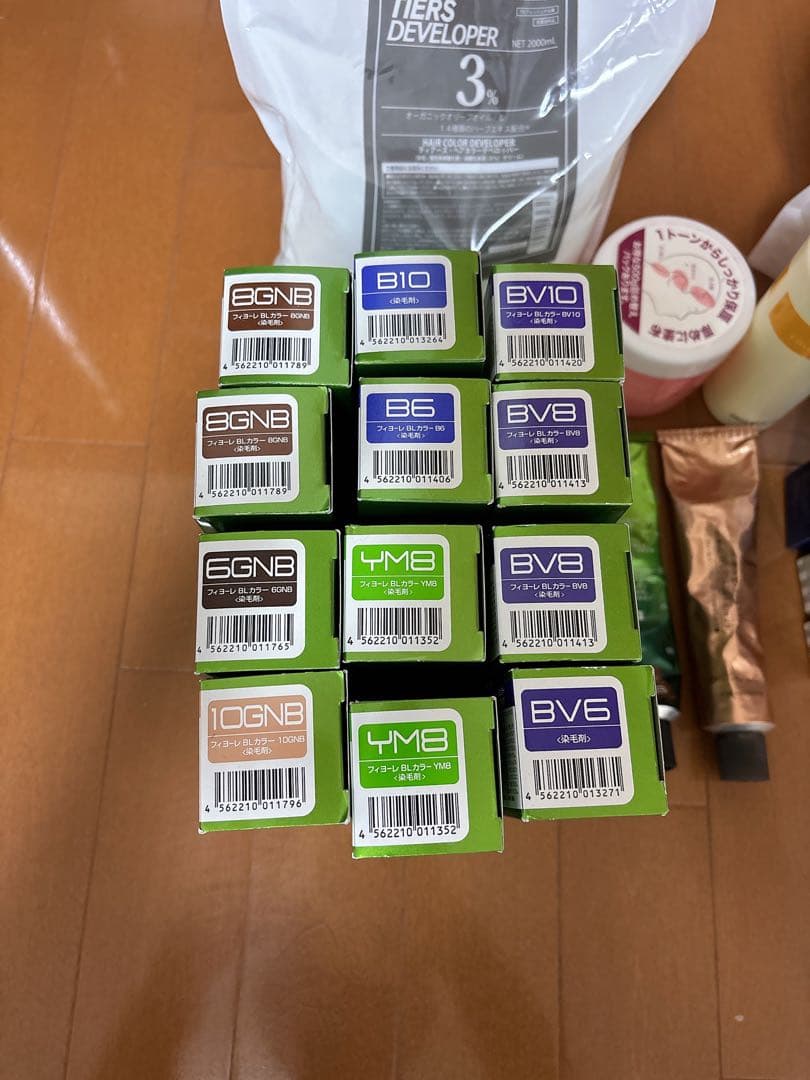 フィヨーレその他　カラーリング剤セット（まとめ売り）