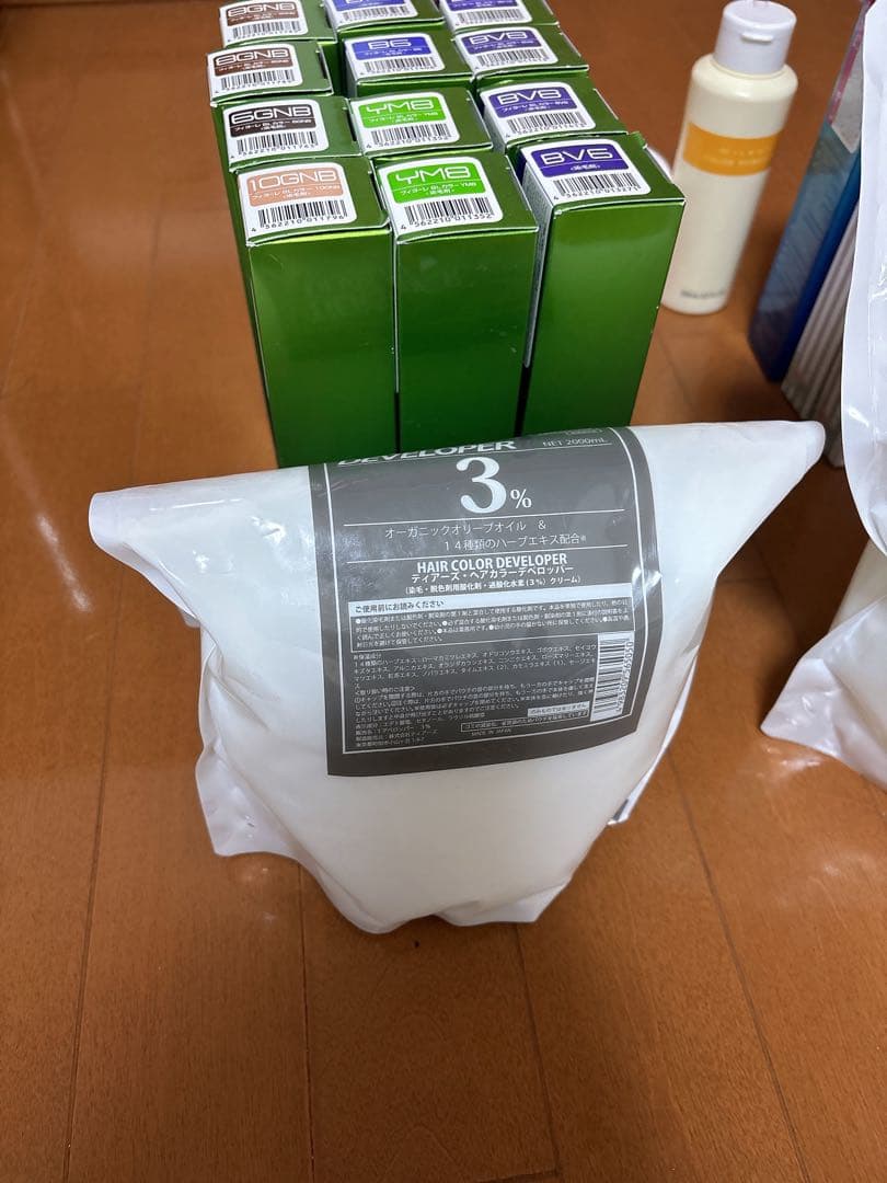 フィヨーレその他　カラーリング剤セット（まとめ売り）