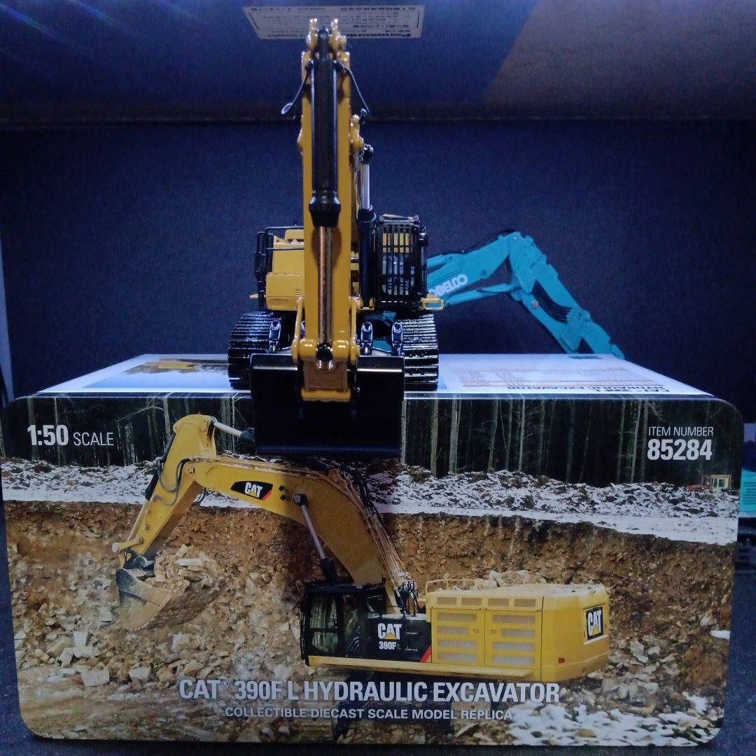 CAT 390FL ダイキャストスケールモデル 1:50