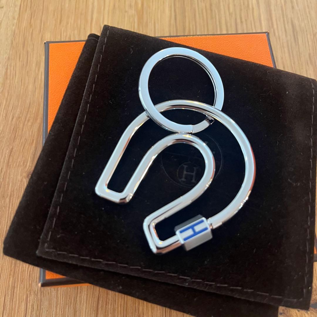 HERMES エルメス　キーホルダー フェール・ア・シュヴァル　ブルー