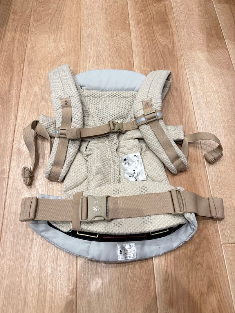 エルゴ　オムニブリーズ　サンドベージュ　抱っこ紐