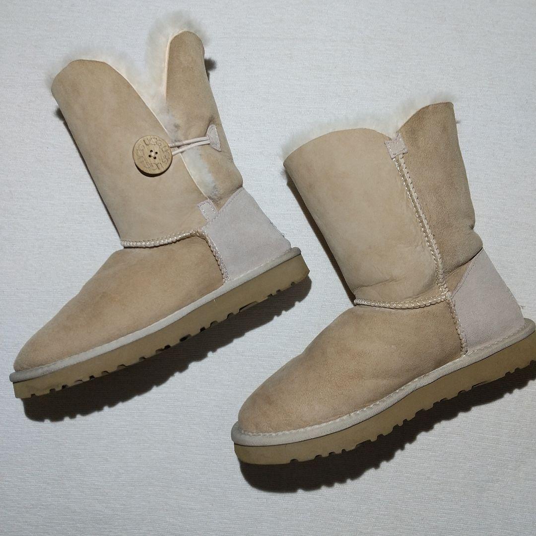 s*r様 廃盤モデル UGG ベイリーボタン
