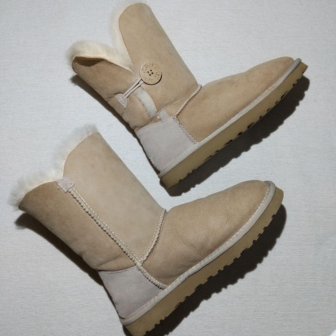 s*r様 廃盤モデル UGG ベイリーボタン
