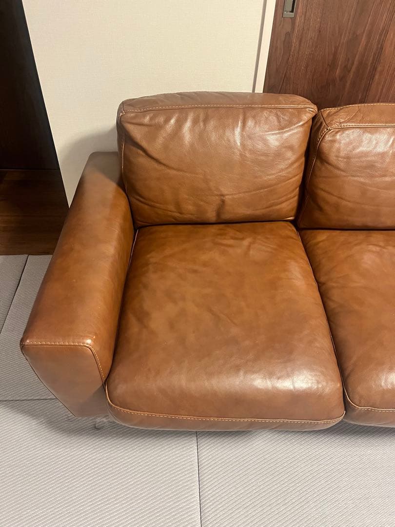 【送料込】unicoウニコ　MOLNモルン レザーソファ3シーター　3人掛け