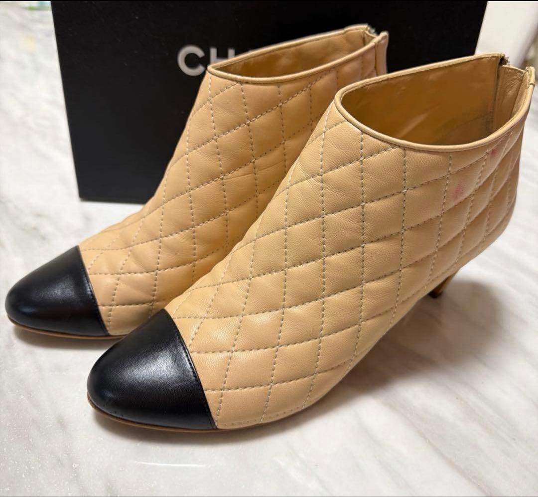 CHANEL シャネル キルティング　ブーツ