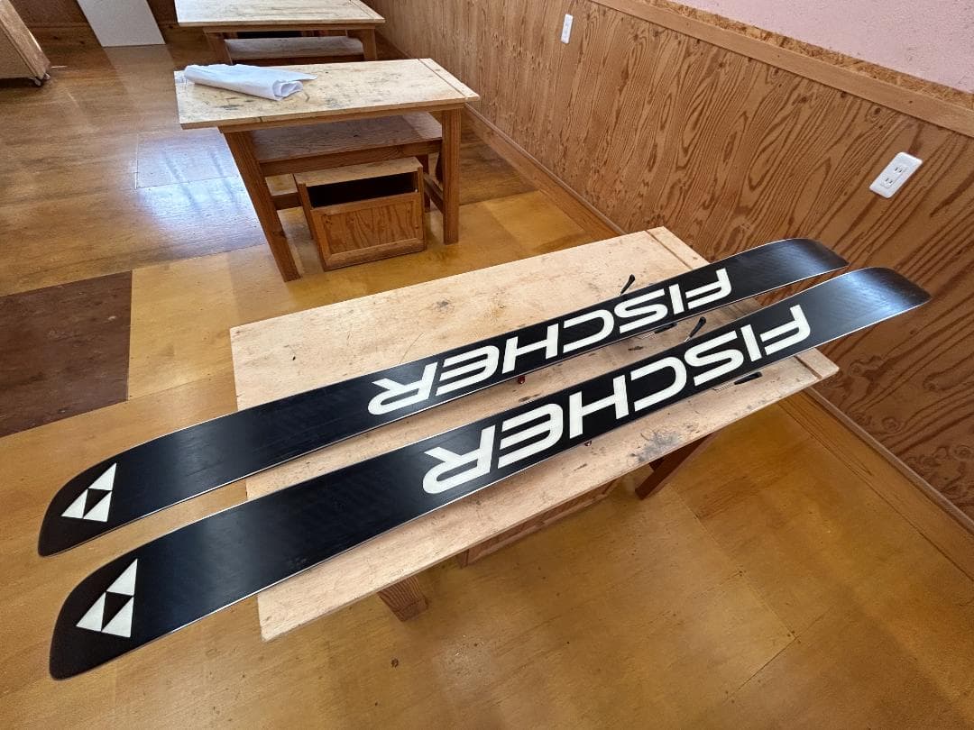 フィッシャー RANGER 108 スキー板 単品 (板のみ)　滑走2日