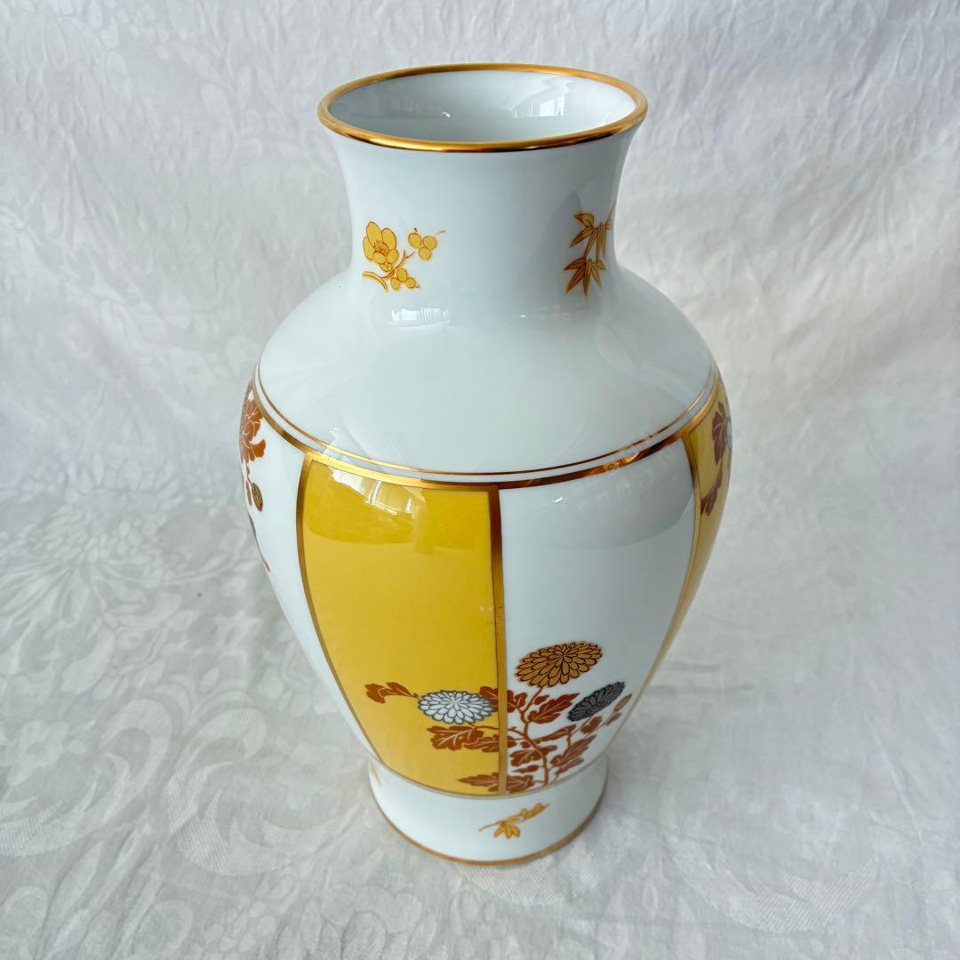 【大倉陶園】フランクリン ポーセリン 四君子之内 菊 花瓶