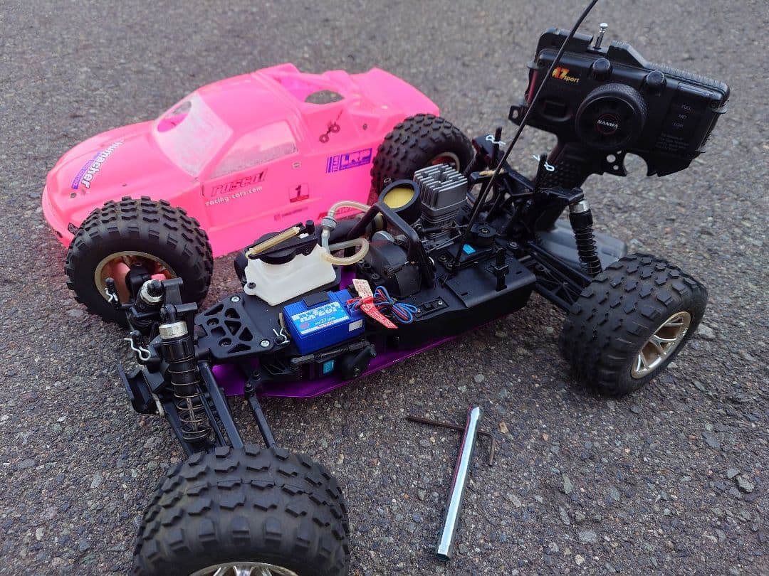 1/10HPI　4WDエンジンレーシングバギー即走行可