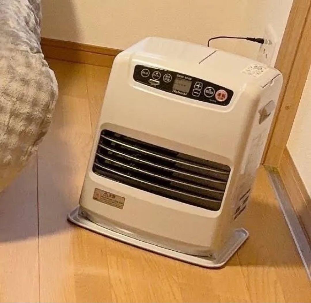 【 新品 未開封 】 ダイニチ工業 石油ファンヒーター FW-32S6-W