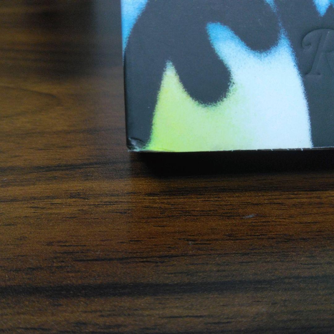 Balenciaga Winter 18　洋書　RIZZOLI　インク跡あり。